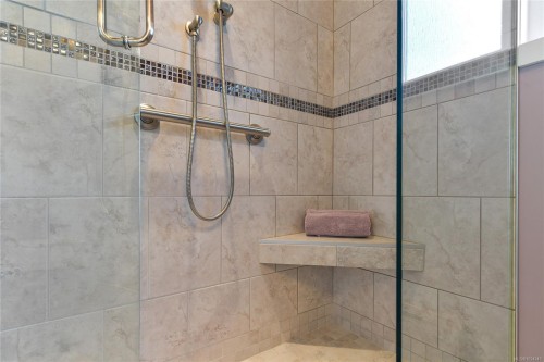 4911 Sea Ridge Dr, Saanich, BC 