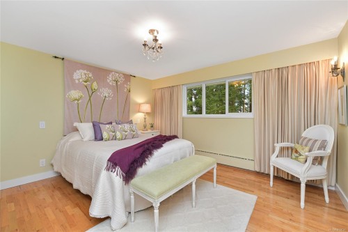 4911 Sea Ridge Dr, Saanich, BC 