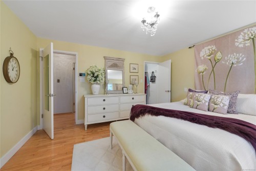 4911 Sea Ridge Dr, Saanich, BC 