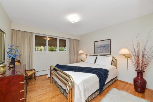 4911 Sea Ridge Dr, Saanich, BC 