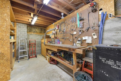 4911 Sea Ridge Dr, Saanich, BC 