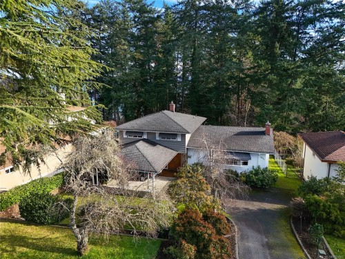 4911 Sea Ridge Dr, Saanich, BC 