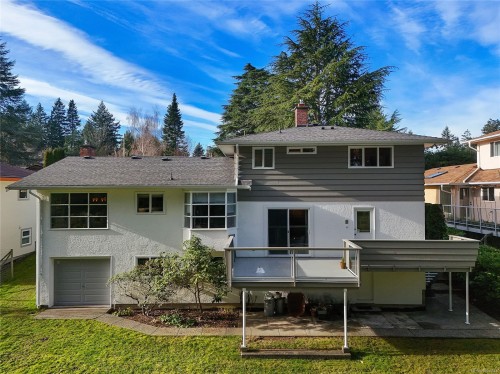 4911 Sea Ridge Dr, Saanich, BC 