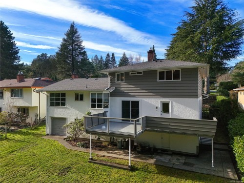 4911 Sea Ridge Dr, Saanich, BC 