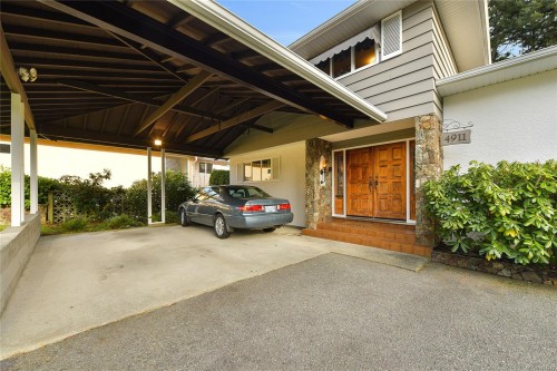 4911 Sea Ridge Dr, Saanich, BC 