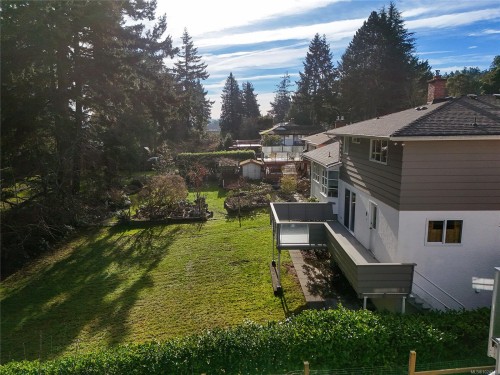 4911 Sea Ridge Dr, Saanich, BC 