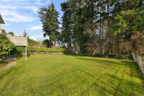 4911 Sea Ridge Dr, Saanich, BC 