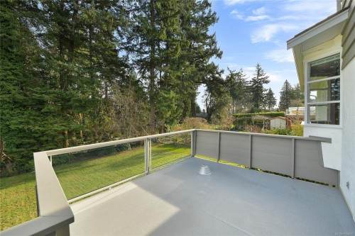 4911 Sea Ridge Dr, Saanich, BC 