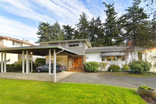 4911 Sea Ridge Dr, Saanich, BC 