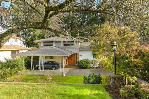 4911 Sea Ridge Dr, Saanich, BC 