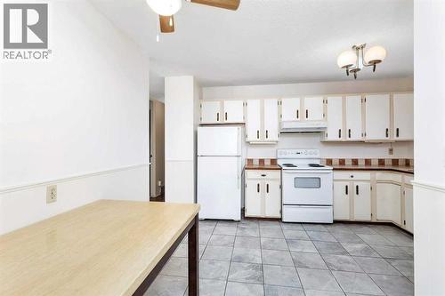 48 Halladay Avenue, Red Deer, AB - Indoor Photo Showing Kitchen