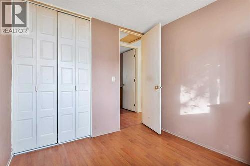 48 Halladay Avenue, Red Deer, AB - Indoor Photo Showing Other Room