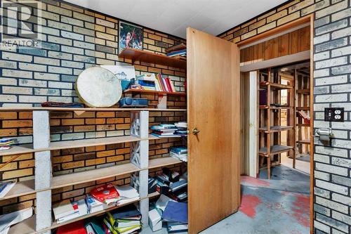 48 Halladay Avenue, Red Deer, AB - Indoor