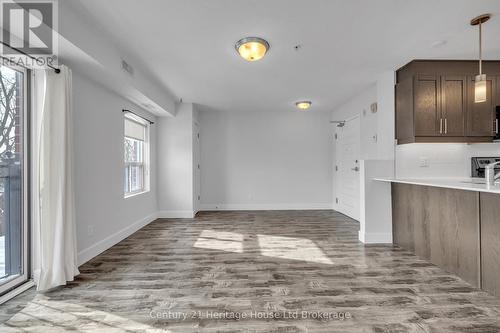 303 - 34 Brock Street, Woodstock (Woodstock - South), ON - Indoor