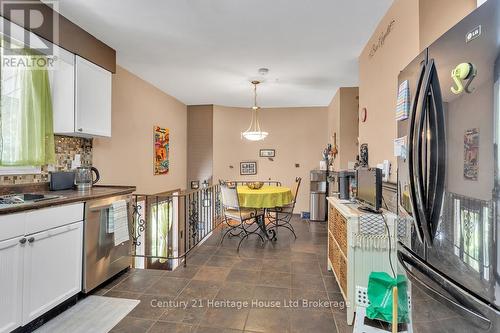 841 2Nd Concession Road, Norfolk, ON - Indoor Photo Showing Kitchen