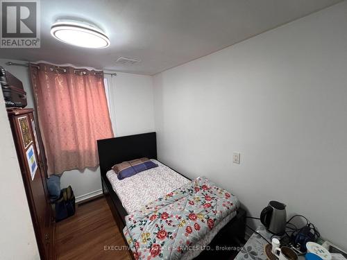 89 John Street, Brampton, ON - Indoor Photo Showing Bedroom