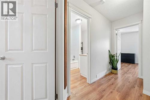 23, 1225 Railway Avenue, Canmore, AB - Indoor Photo Showing Other Room