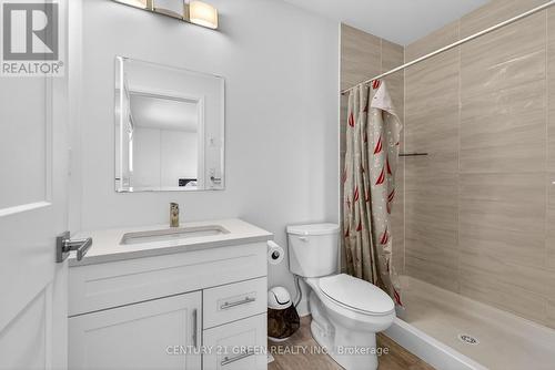 353 Buckthorn Drive, Kingston, ON - Indoor Photo Showing Bathroom