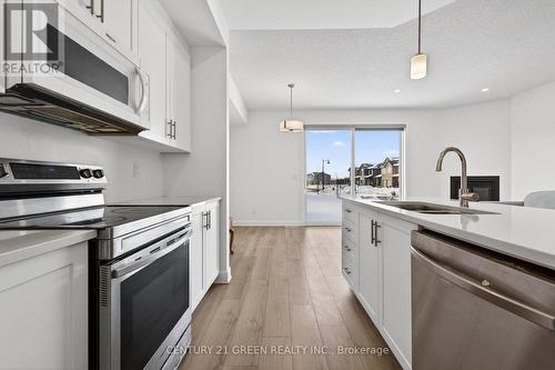 353 Buckthorn Drive, Kingston, ON - Indoor Photo Showing Kitchen With Double Sink With Upgraded Kitchen