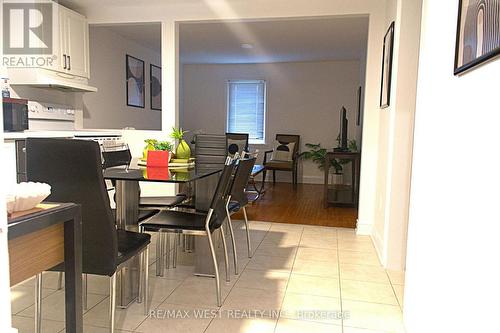 5177 Kitchener Street, Niagara Falls, ON - Indoor Photo Showing Dining Room