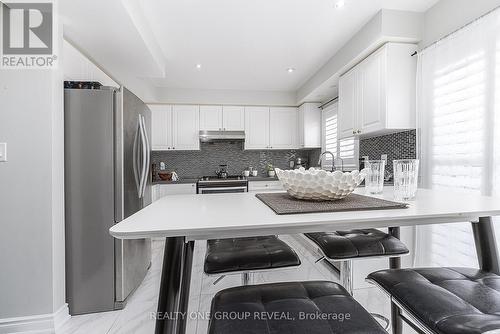 67 - 22 Lavan Lane, Ajax, ON - Indoor Photo Showing Kitchen With Upgraded Kitchen