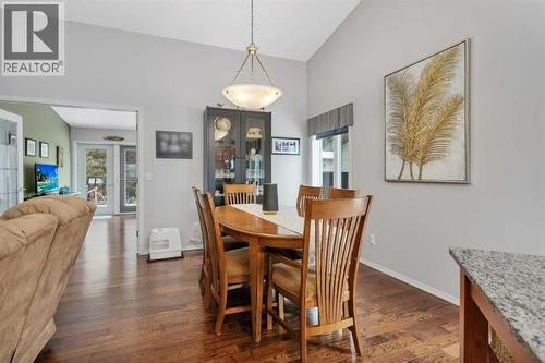 605 5 Street Sw, Sundre, AB - Indoor Photo Showing Dining Room