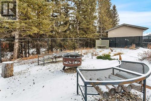 605 5 Street Sw, Sundre, AB - Outdoor With Deck Patio Veranda