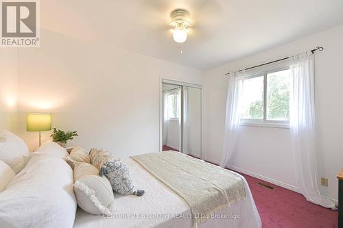 71 Campbell Beach Road, Kawartha Lakes, ON - Indoor Photo Showing Bedroom
