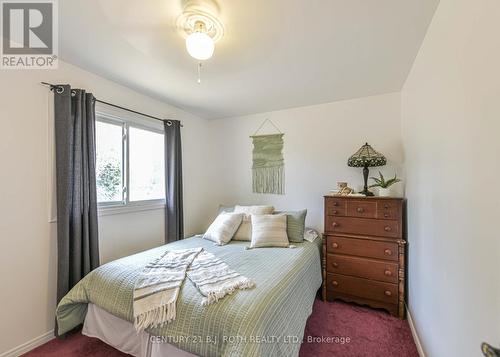 71 Campbell Beach Road, Kawartha Lakes, ON - Indoor Photo Showing Bedroom