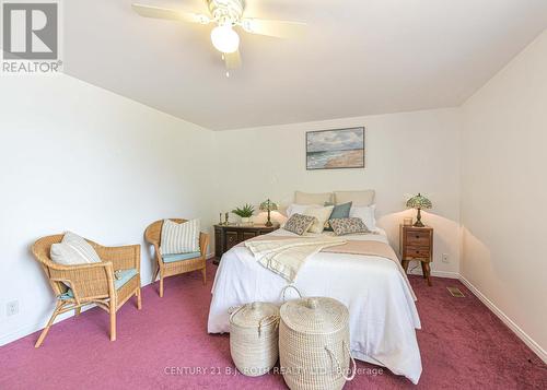71 Campbell Beach Road, Kawartha Lakes, ON - Indoor Photo Showing Bedroom