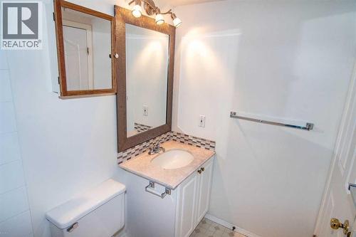 2106, 20 Harvest Rose Park Ne, Calgary, AB - Indoor Photo Showing Bathroom