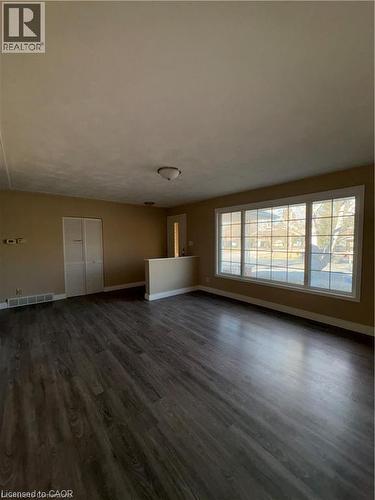 105 Westmount Road E, Kitchener, ON - Indoor Photo Showing Other Room