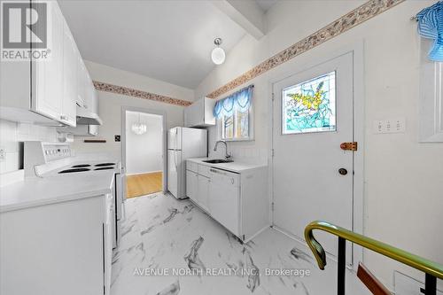 24 Parkmount Crescent, Ottawa, ON - Indoor