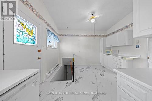 24 Parkmount Crescent, Ottawa, ON - Indoor Photo Showing Other Room