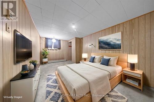 24 Parkmount Crescent, Ottawa, ON - Indoor Photo Showing Bedroom