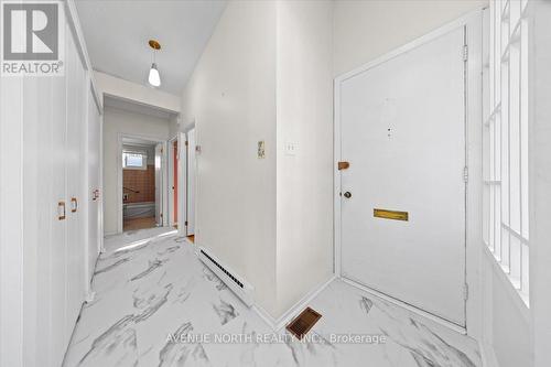 24 Parkmount Crescent, Ottawa, ON - Indoor Photo Showing Other Room