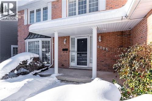 6005 Mountaingate Drive, Niagara Falls, ON - Outdoor