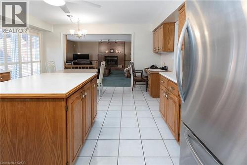 6005 Mountaingate Drive, Niagara Falls, ON - Indoor Photo Showing Kitchen