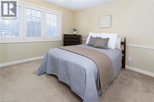 6005 Mountaingate Drive, Niagara Falls, ON - Indoor Photo Showing Bedroom