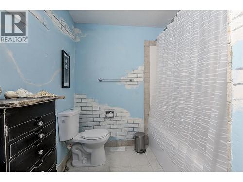 3340 Mcmillan Road, West Kelowna, BC - Indoor Photo Showing Bathroom
