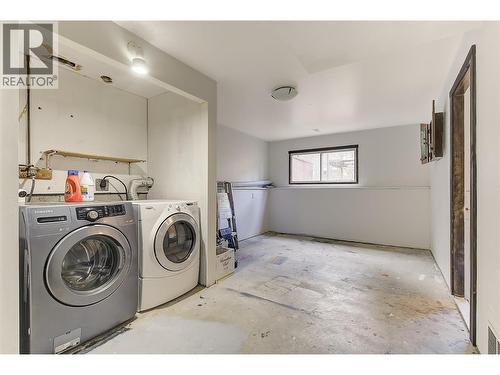 3340 Mcmillan Road, West Kelowna, BC - Indoor Photo Showing Laundry Room