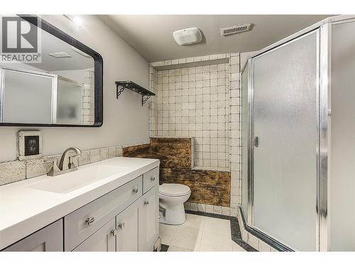 3340 Mcmillan Road, West Kelowna, BC - Indoor Photo Showing Bathroom