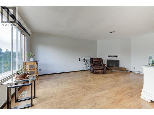 3340 Mcmillan Road, West Kelowna, BC - Indoor