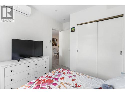880 Saucier Avenue Unit# 207, Kelowna, BC - Indoor Photo Showing Bedroom