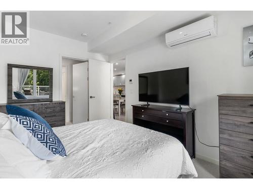 880 Saucier Avenue Unit# 207, Kelowna, BC - Indoor Photo Showing Bedroom