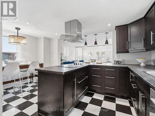 18 Michigan Avenue, St. Catharines (Port Dalhousie), ON - Indoor Photo Showing Kitchen