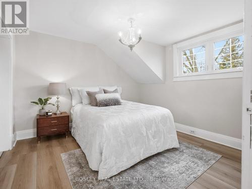 Primary bedroom with double closet - 18 Michigan Avenue, St. Catharines (Port Dalhousie), ON - Indoor Photo Showing Bedroom