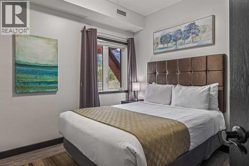 326 Rot. Ef, 901 Mountain Street, Canmore, AB - Indoor Photo Showing Bedroom