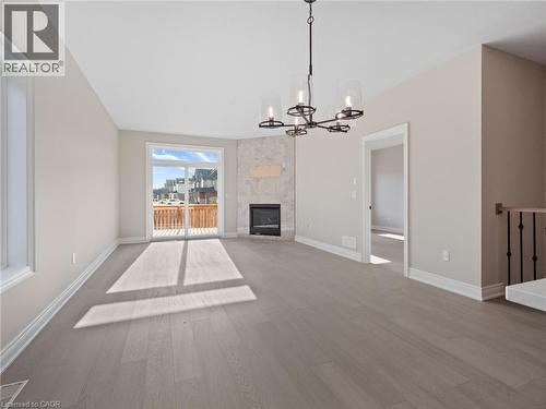 26 Austin Drive, Welland, ON - Indoor With Fireplace