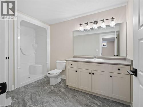 26 Austin Drive, Welland, ON - Indoor Photo Showing Bathroom